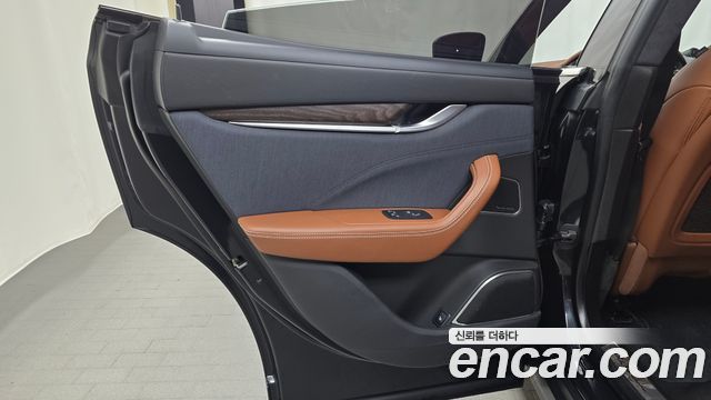 Maserati Levante 2021 — photo 15