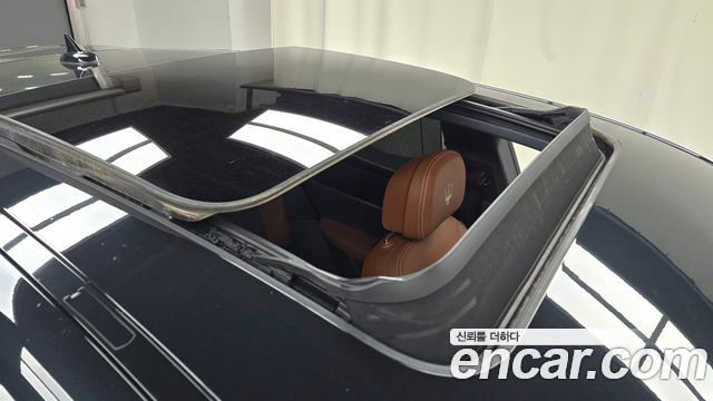 Maserati Levante 2021 — photo 28