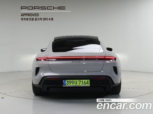 Porsche Taycan 2025 — photo 4