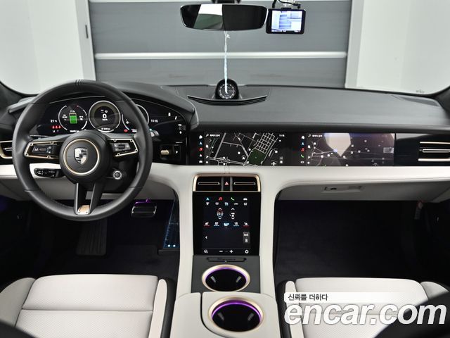 Porsche Taycan 2025 — photo 7