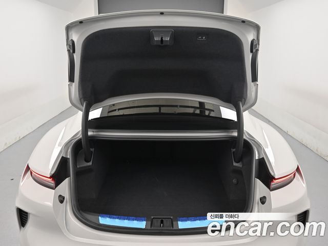Porsche Taycan 2025 — photo 20
