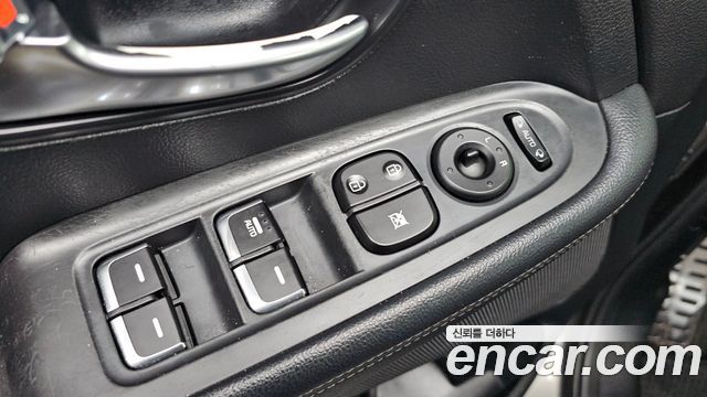 Kia Carens 2014 — photo 19