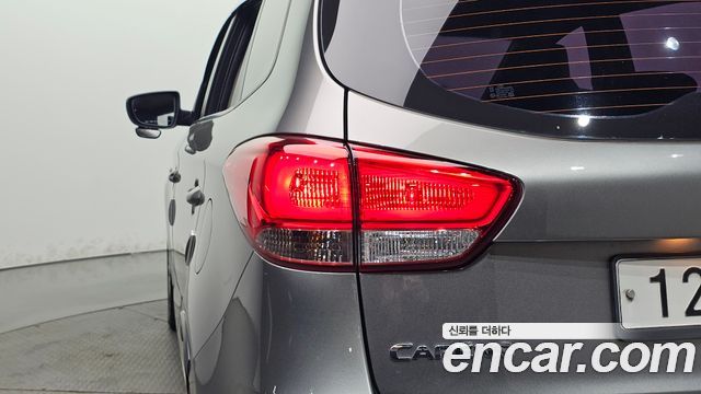Kia Carens 2014 — photo 9