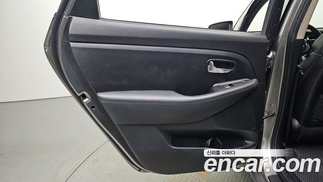 Kia Carens 2014 — photo 15