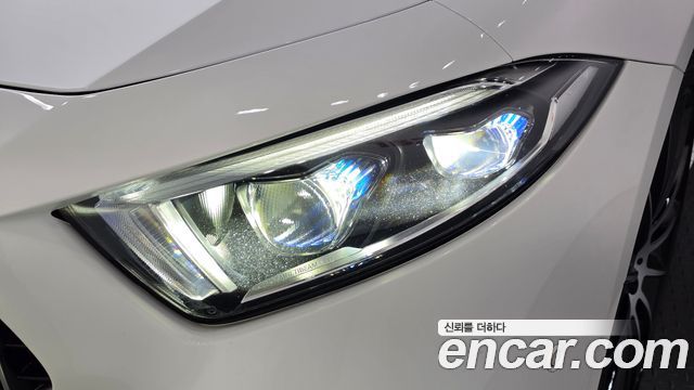 Mercedes-Benz CLS-Class 2020 — photo 8