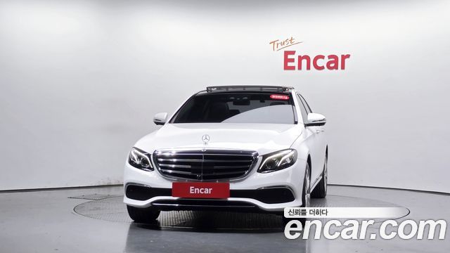 Mercedes-Benz E-Class 2019 — photo 3