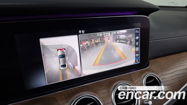 Mercedes-Benz E-Class 2019 — photo 22