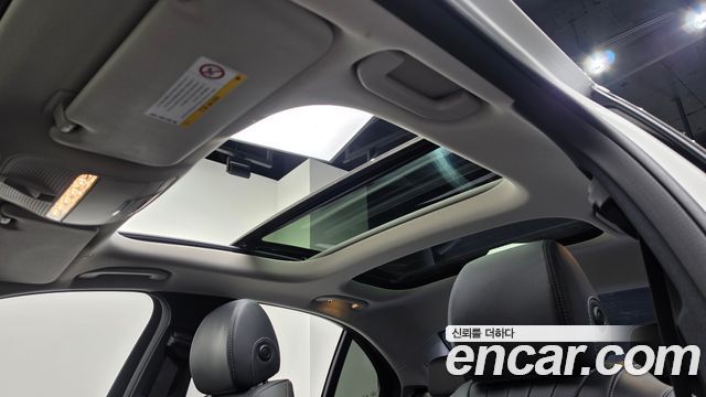 Mercedes-Benz E-Class 2019 — photo 24