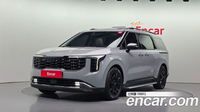 Kia Canival 2025 — photo 1