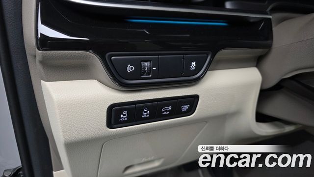 Kia Canival 2025 — photo 18