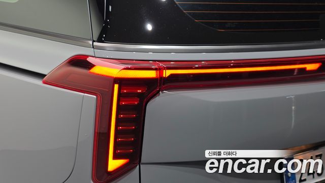 Kia Canival 2025 — photo 9