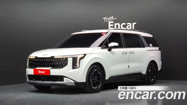 Kia Canival 2025 — photo 1