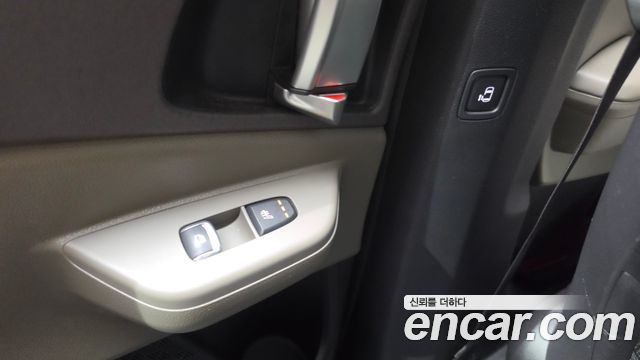 Kia Canival 2025 — photo 25