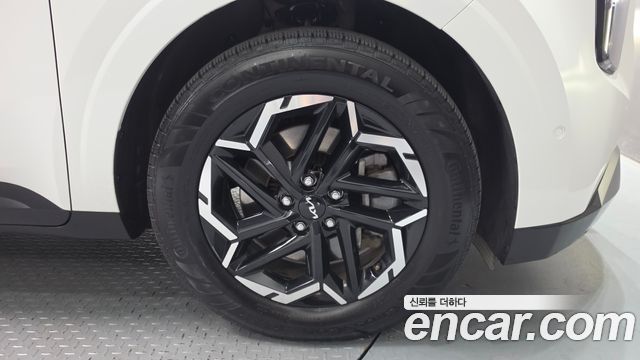 Kia Canival 2025 — photo 7