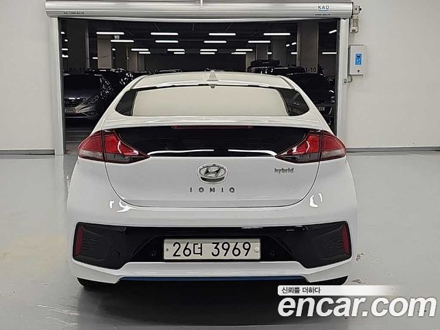 Hyundai Ioniq 2016 — photo 3