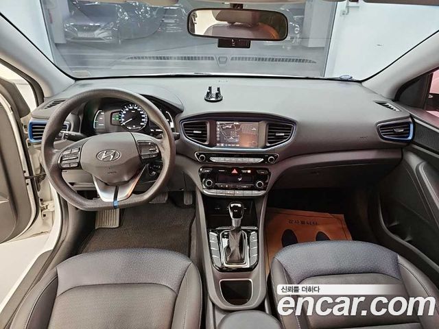 Hyundai Ioniq 2016 — photo 6