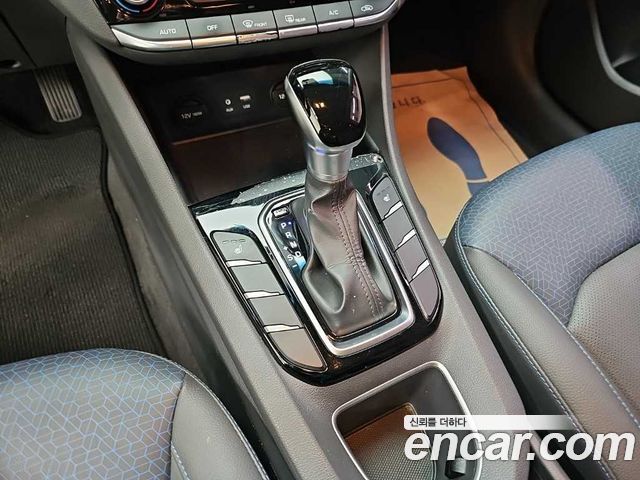 Hyundai Ioniq 2016 — photo 7