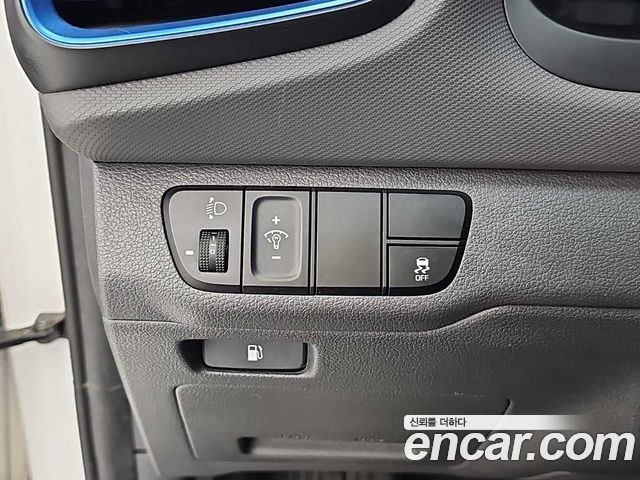 Hyundai Ioniq 2016 — photo 15