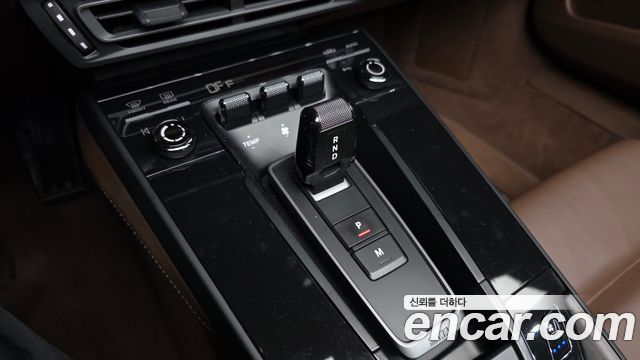 Porsche 911 2022 — photo 9