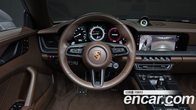 Porsche 911 2022 — photo 13
