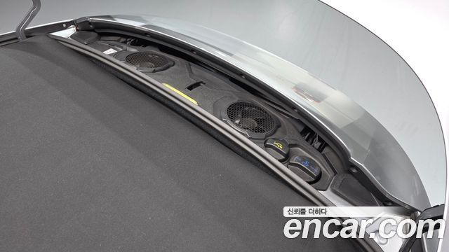 Porsche 911 2022 — photo 20