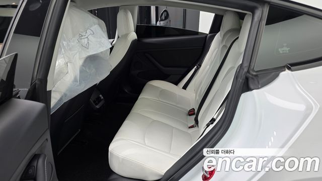 Tesla Model 3 2022 — photo 18