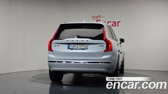 Volvo XC90 2023 — photo 4