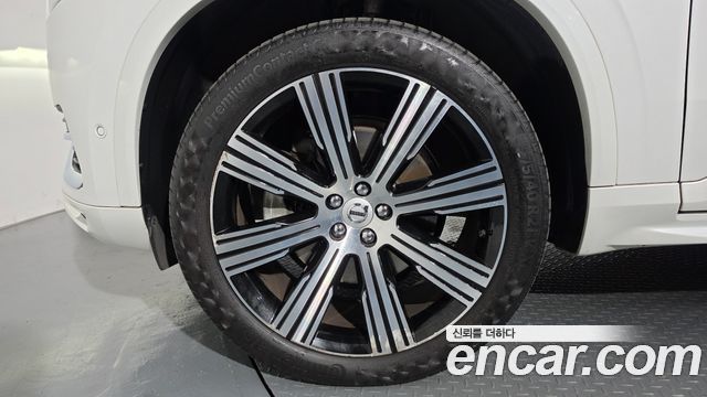 Volvo XC90 2023 — photo 5