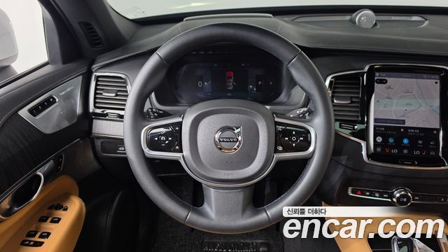 Volvo XC90 2023 — photo 19