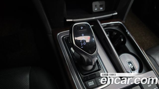 Hyundai Equus 2014 — photo 9