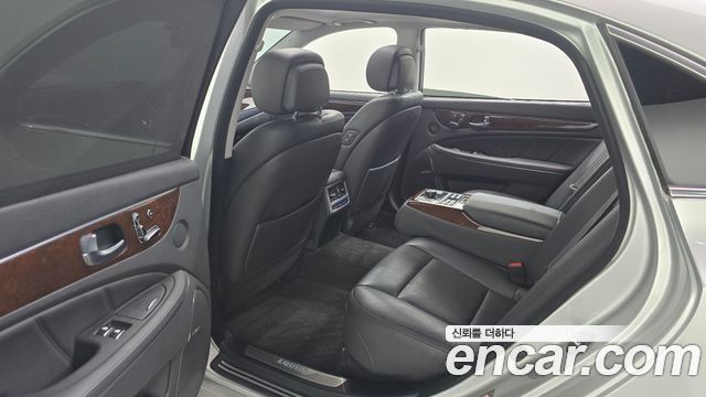 Hyundai Equus 2014 — photo 12