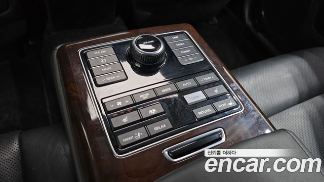 Hyundai Equus 2014 — photo 18
