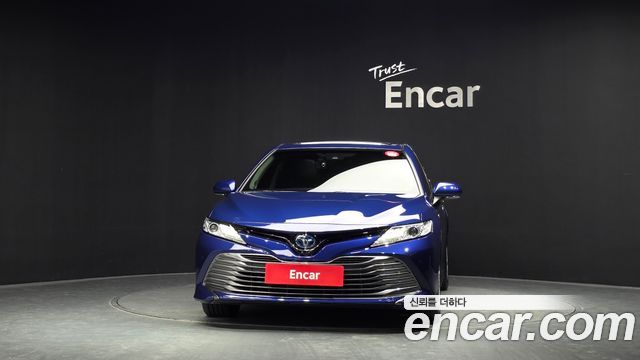 Toyota Camry 2018 — photo 3