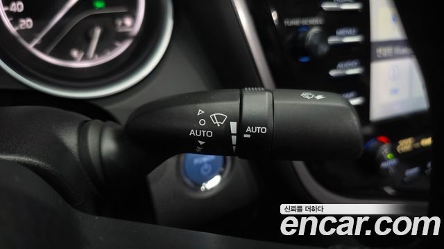 Toyota Camry 2018 — photo 24