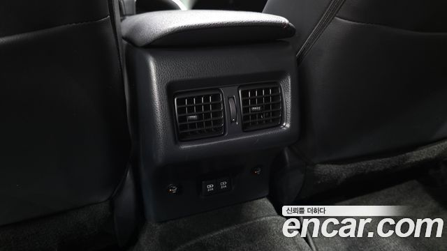 Toyota Camry 2018 — photo 25