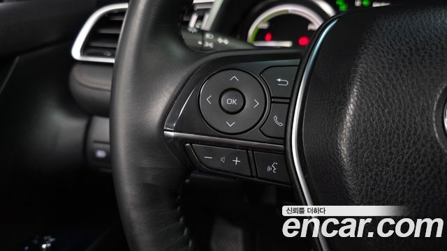 Toyota Camry 2018 — photo 29