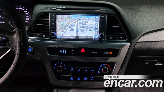 Hyundai Sonata 2017 — photo 13