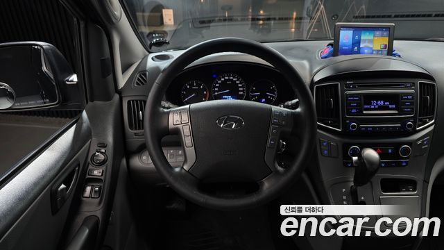 Hyundai Starex 2020 — photo 13