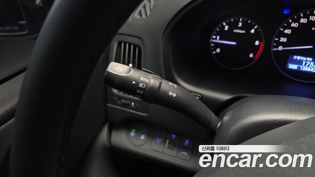 Hyundai Starex 2020 — photo 17