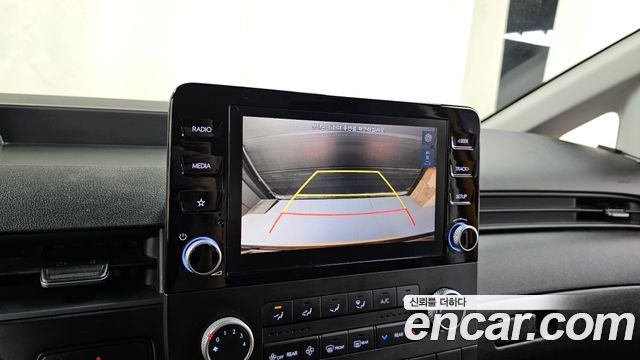 Hyundai Staria 2023 — photo 21
