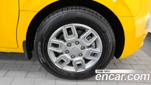 Hyundai Staria 2023 — photo 7