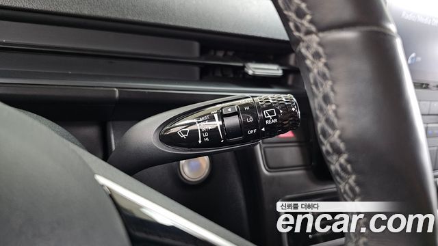 Hyundai Staria 2023 — photo 28