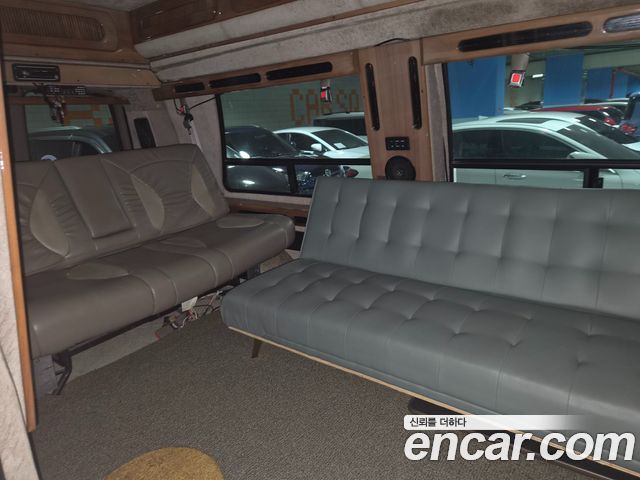 Chevrolet Chevy Van 2003 — photo 16