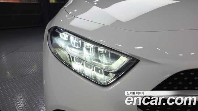 Mercedes-Benz CLS-Class 2019 — photo 8