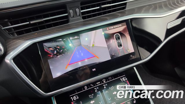 Audi A6 2022 — photo 14