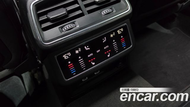 Audi A6 2022 — photo 19