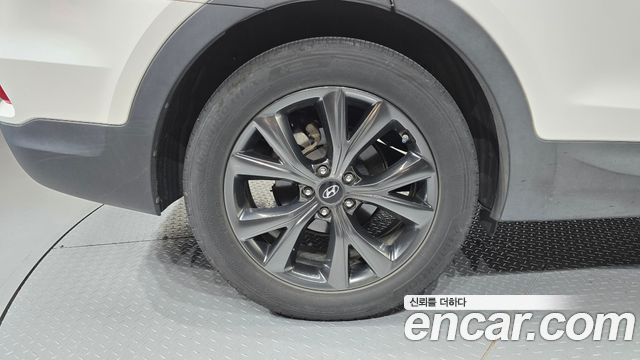 Hyundai Santafe 2016 — photo 5