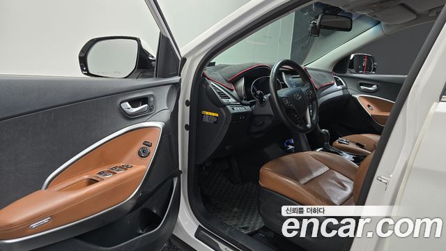 Hyundai Santafe 2016 — photo 13