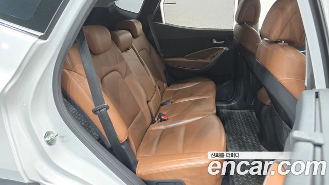Hyundai Santafe 2016 — photo 17