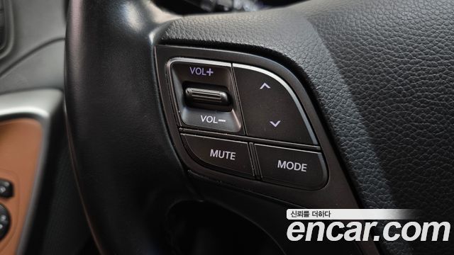 Hyundai Santafe 2016 — photo 25